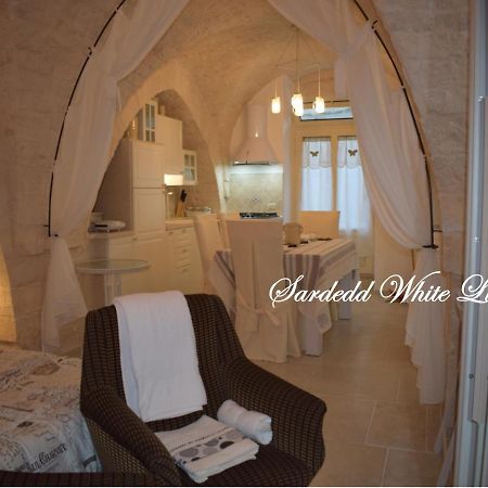 Sardedd White Luxury Villa Cisternino Bagian luar foto