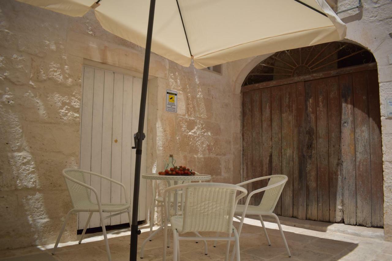 Sardedd White Luxury Villa Cisternino Bagian luar foto